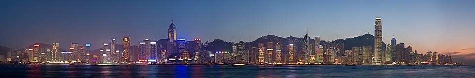 香港・ビクトリアハーバーとスカイライン