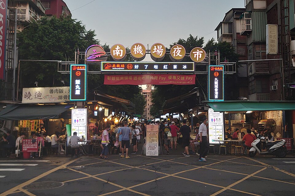 台北・士林夜市の賑わい